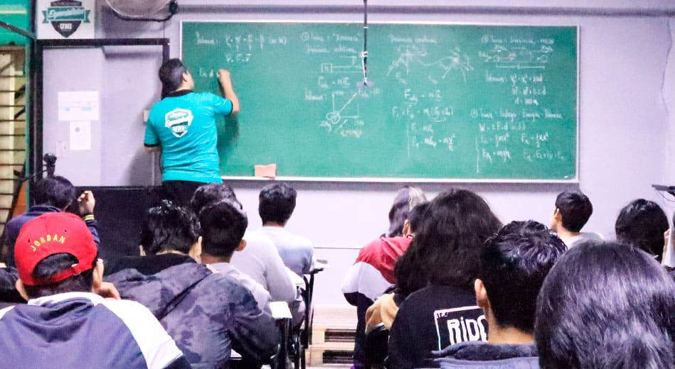 Grupo de estudio Nostradamus, 15 años formando a futuros ingenieros de la UNI, Universidad Nacional de Ingeniería, con los mejores profesionales