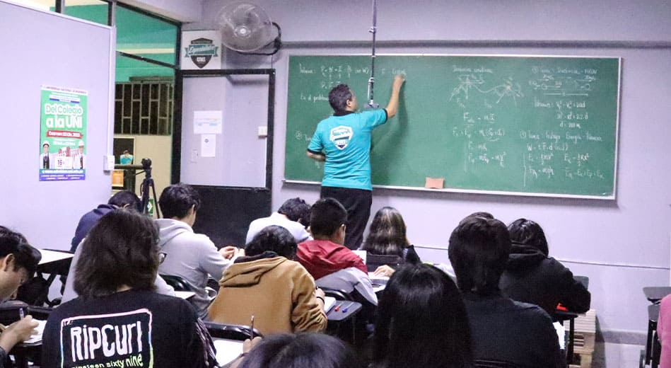 Grupo de estudio Nostradamus, 15 años formando a futuros ingenieros de la UNI, Universidad Nacional de Ingeniería, con los mejores profesionales