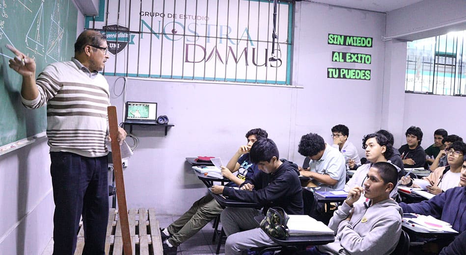 Grupo de estudio Nostradamus, 15 años formando a futuros ingenieros de la UNI, Universidad Nacional de Ingeniería, con los mejores profesionales